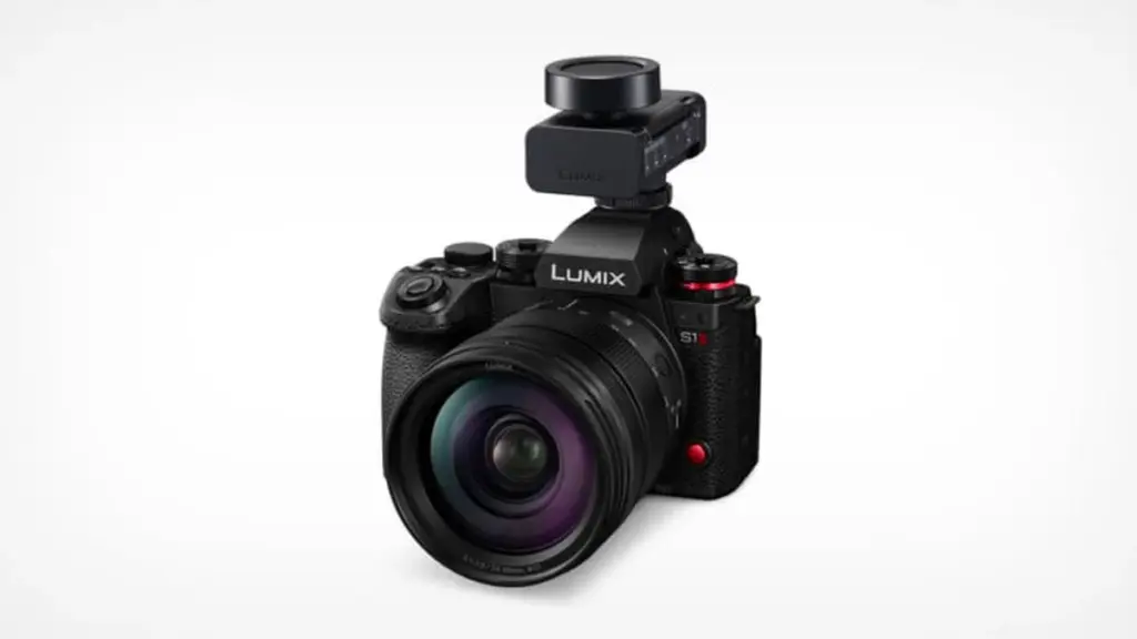 Le nouveau micro sur caméra de Panasonic embarque le 32-bit Float et six modes directionnels